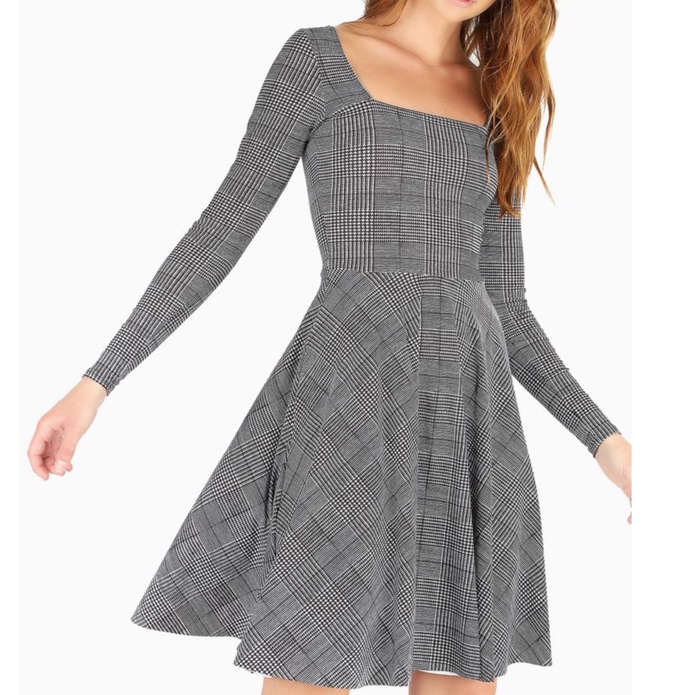 BM Tweed Mono squared up long sleeve dress